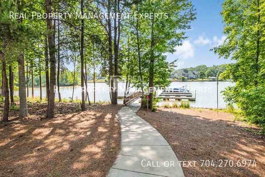 159 Portola Valley Dr #A - Photo 2 of 24