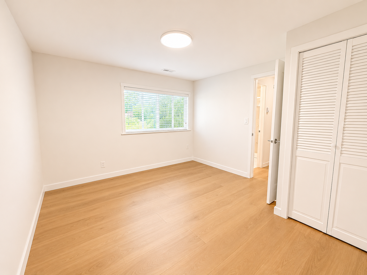 517 240 Street - Photo 4 of 6