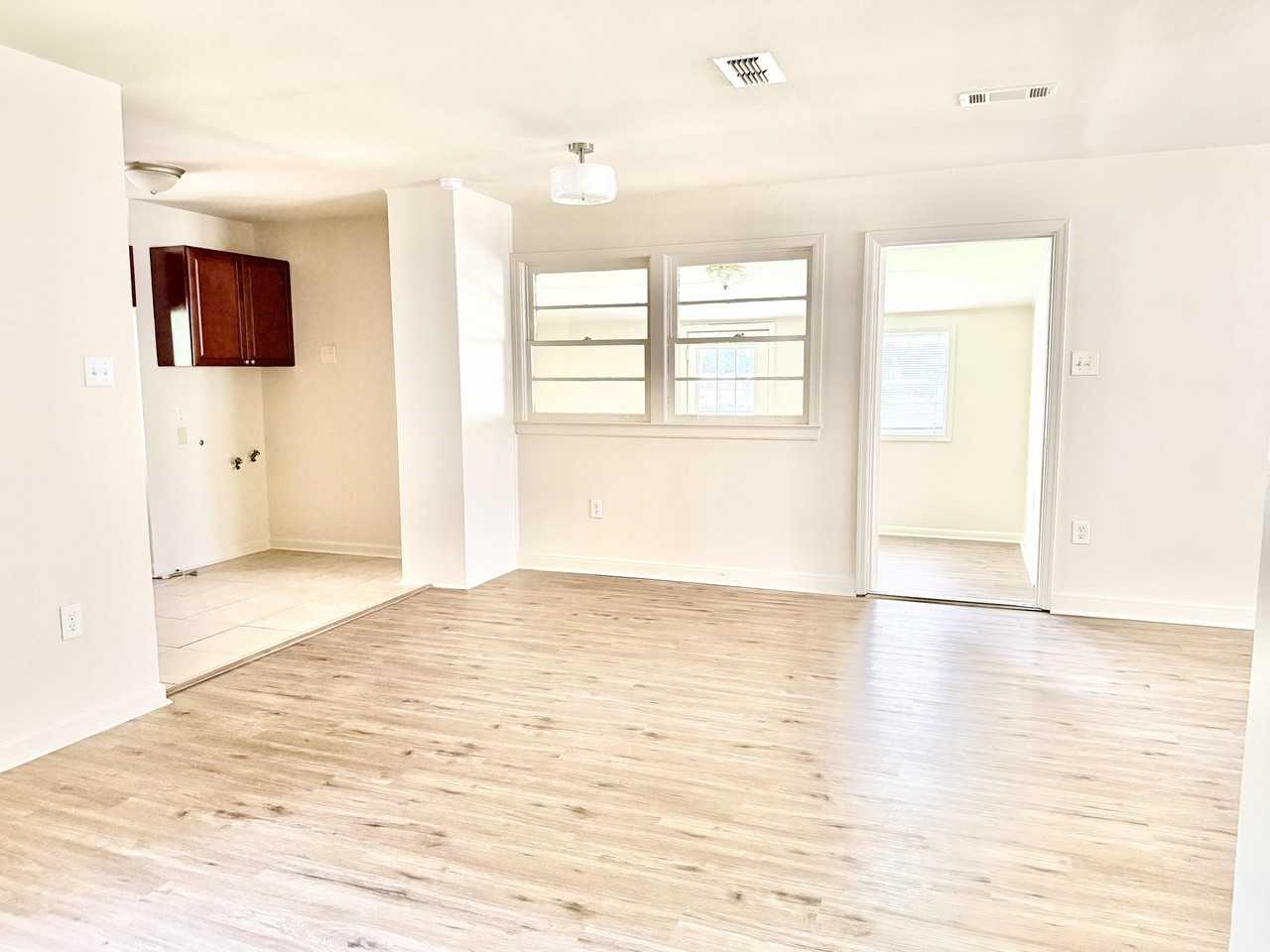 343 S Fairfax Dr #1 - Photo 4 of 18