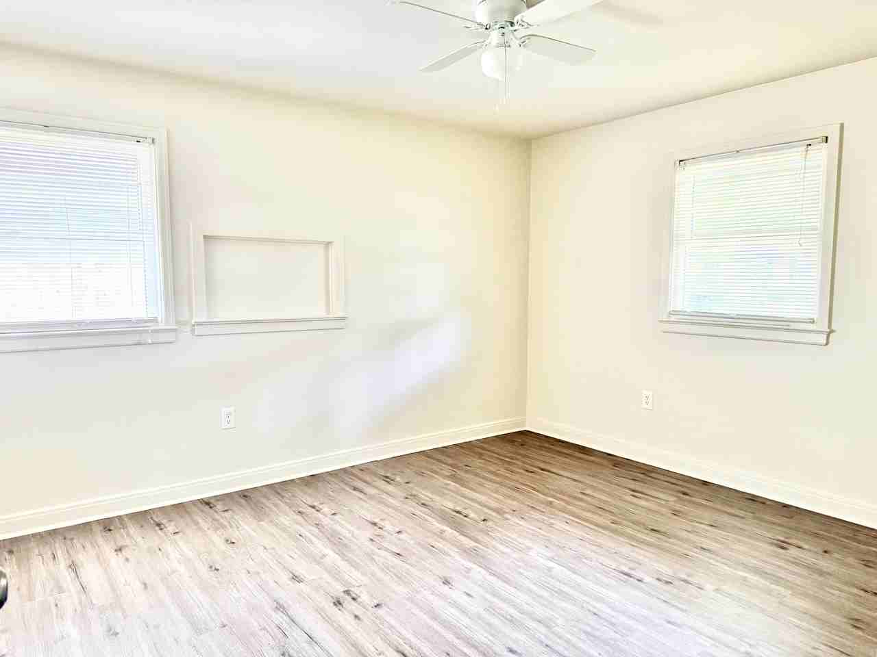 343 S Fairfax Dr #1 - Photo 7 of 18