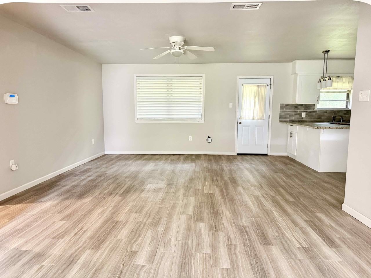 13548 E Shamrock Ave #1 - Photo 5 of 14