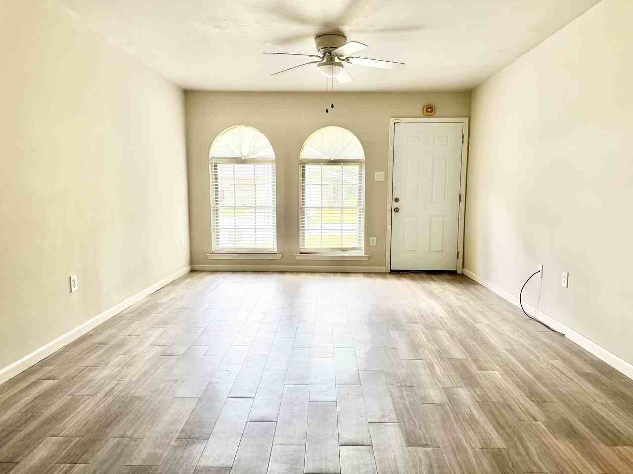 13548 E Shamrock Ave #1 - Photo 6 of 14