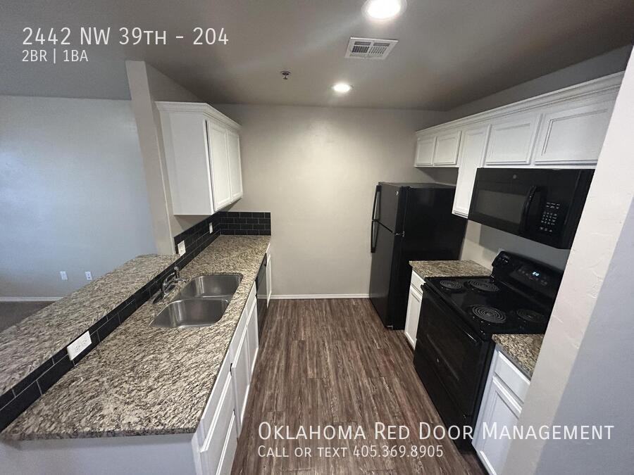 2442 Nw 39th St #204 - Photo 7 of 16