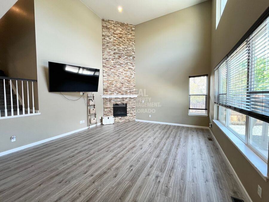 312 Cade St - Photo 4 of 22
