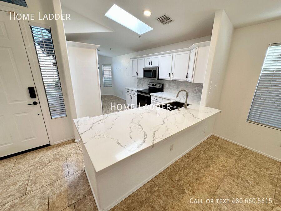 10518 E Star Of The Desert Dr - Photo 3 of 24
