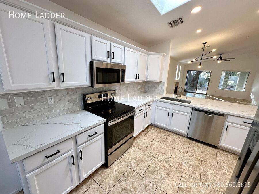 10518 E Star Of The Desert Dr - Photo 4 of 24