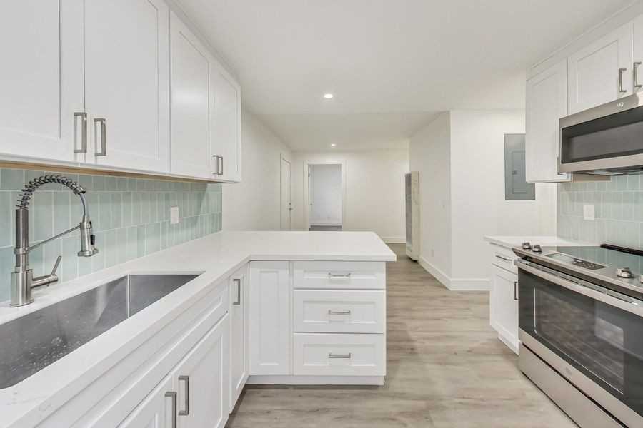 2537 Ellsworth St #C - Photo 6 of 23