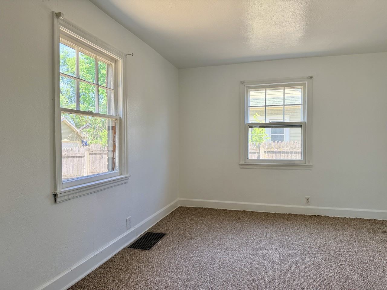 2809 Bildahl St #1 - Photo 5 of 12