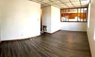 featured image of 313 N 12th St #210