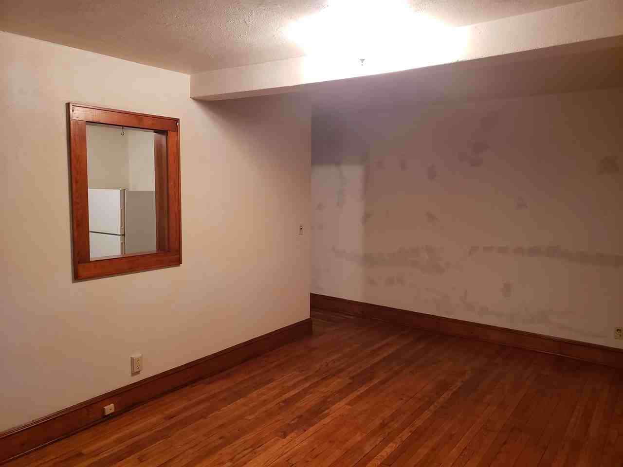 Suncrest Court - Photo 2 of 16