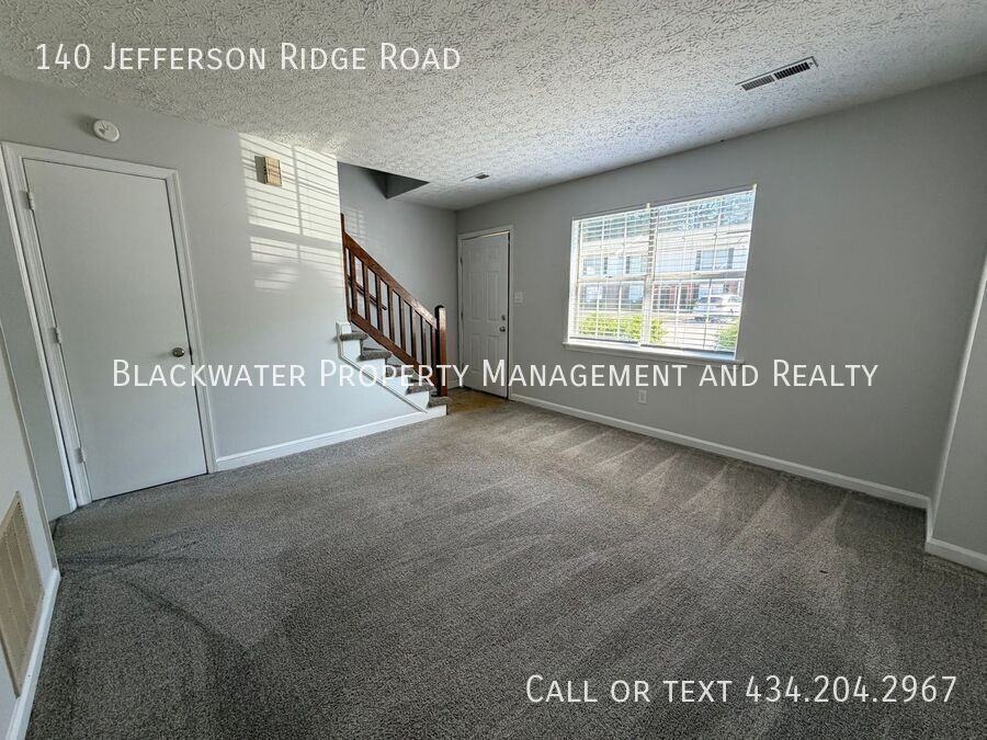 140 Jefferson Ridge Rd - Photo 3 of 13
