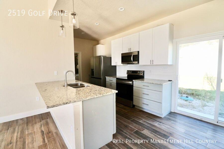 2519 Golf Dr - Photo 7 of 13