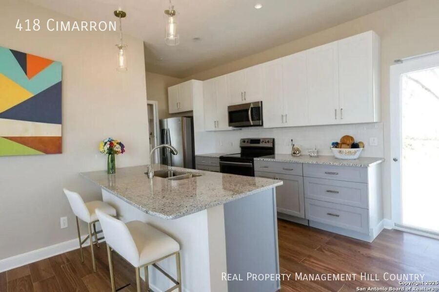 418 Cimarron - Photo 3 of 12