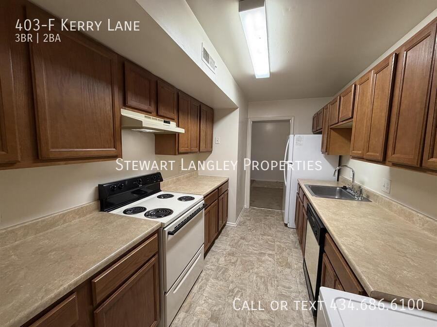403 Kerry Ln Apt F - Photo 7 of 33