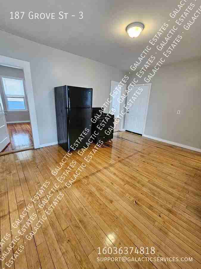 187 Grove St #3 - Photo 4 of 18