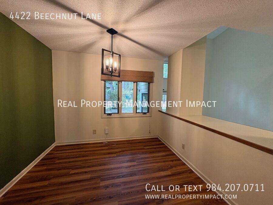 4422 Beechnut Ln - Photo 7 of 50