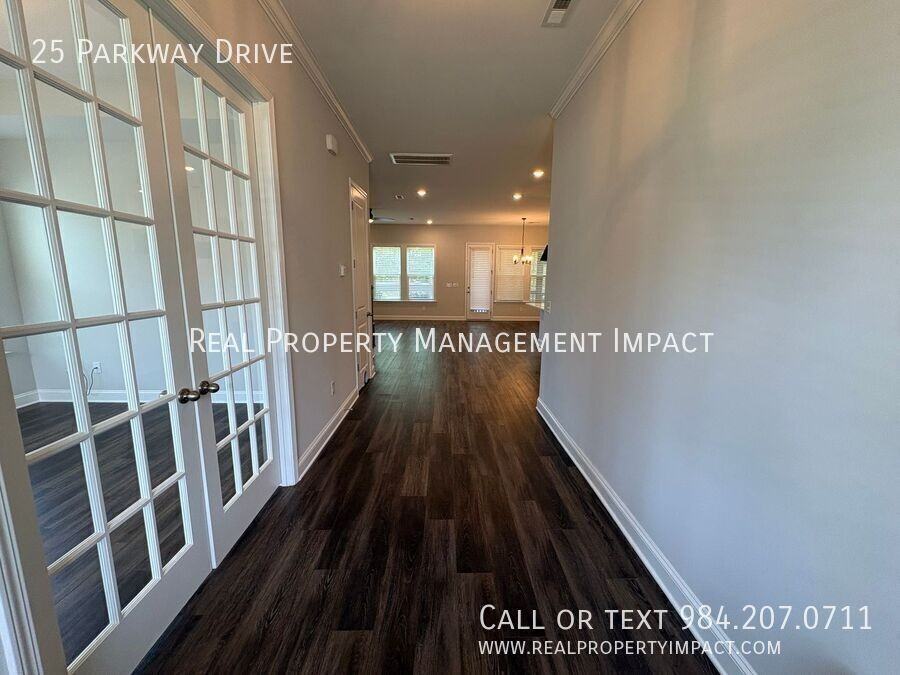 25 Parkway Dr - Photo 6 of 50