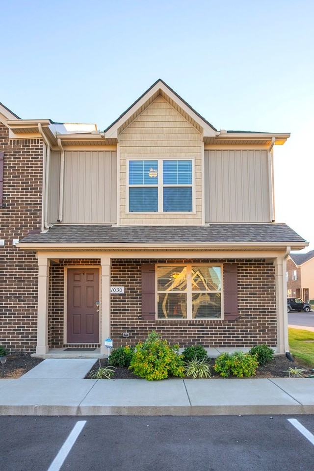 1030 Leadville Dr - Photo 2 of 38