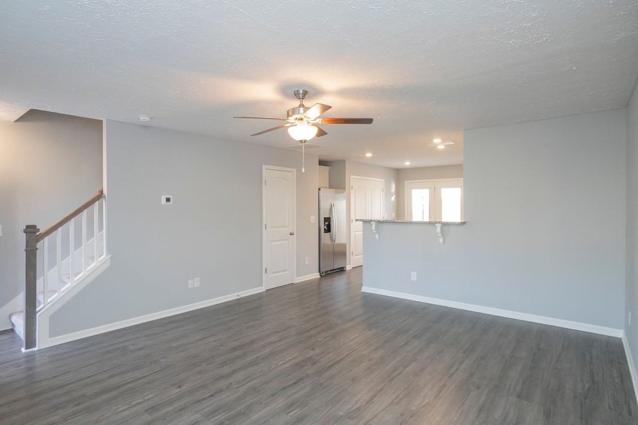 1030 Leadville Dr - Photo 7 of 38