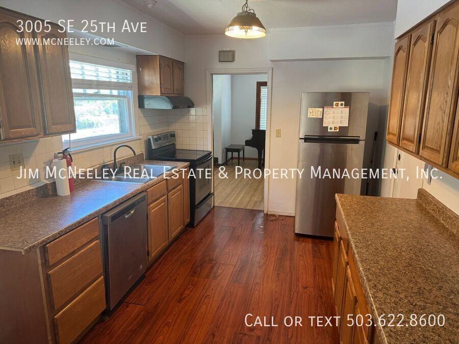 3005 Se 25th Ave - Photo 3 of 21