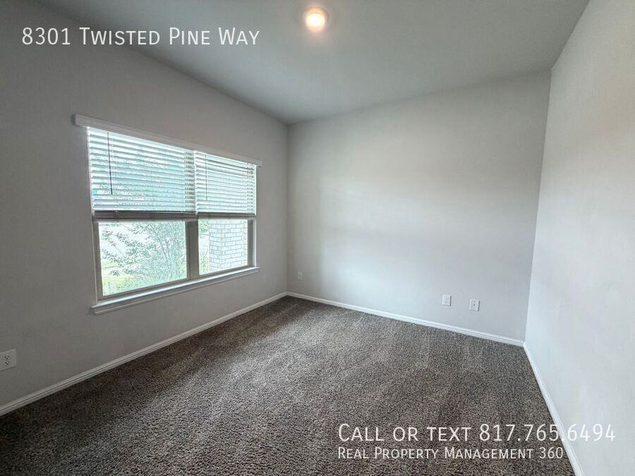 8301 Twisted Pine Way - Photo 7 of 17
