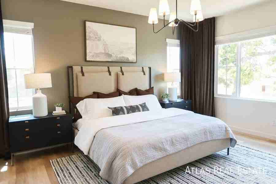6564 N 15th Dr - Photo 4 of 11