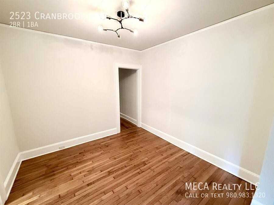 2523 Cranbrook Ln #A - Photo 3 of 8