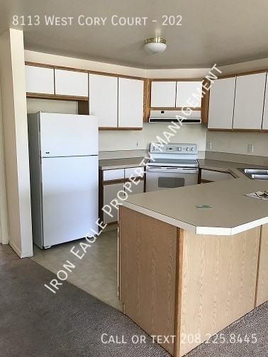 8113 W Cory Ct - Photo 2 of 7