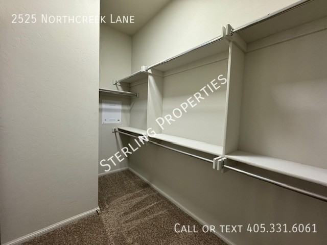 2525 Northcreek Ln - Photo 4 of 21