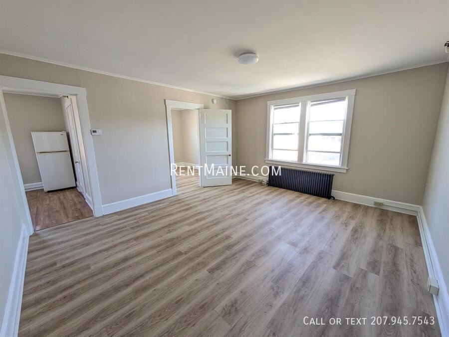 101 Center St #1 - Photo 3 of 13