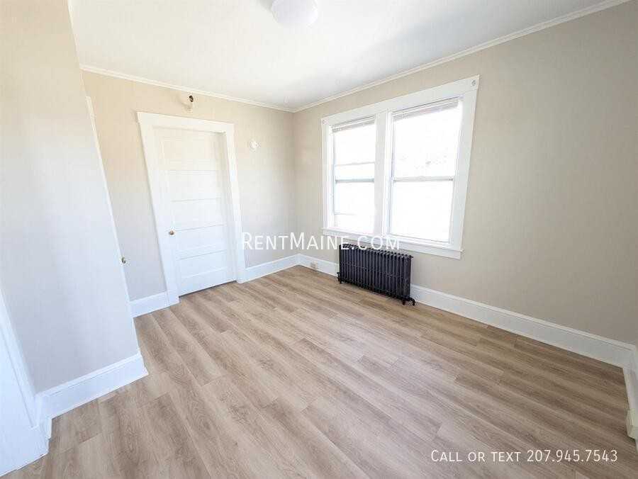 101 Center St #1 - Photo 5 of 13