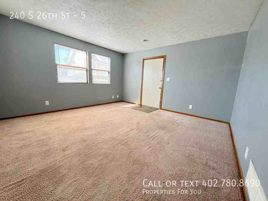 240 S 26th St #5 - Photo 2 of 16