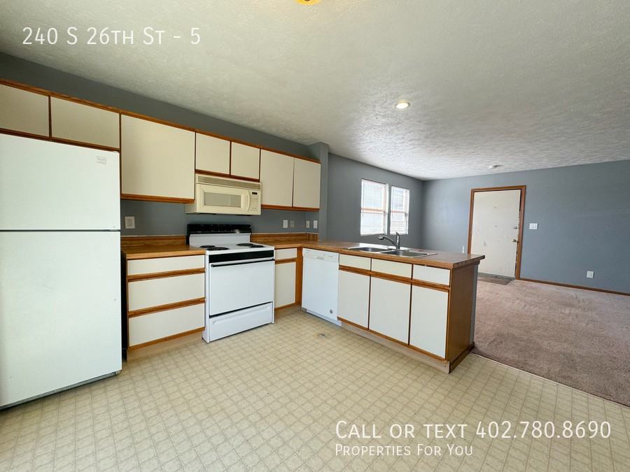 240 S 26th St #5 - Photo 6 of 16