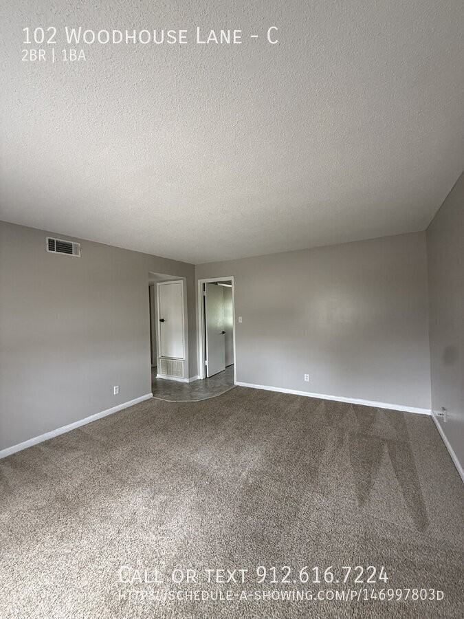 102 Woodhouse Ln #C - Photo 3 of 12