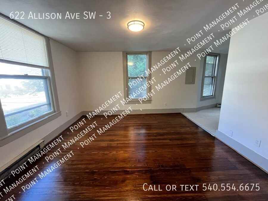 622 Allison Ave Sw #3 - Photo 4 of 8