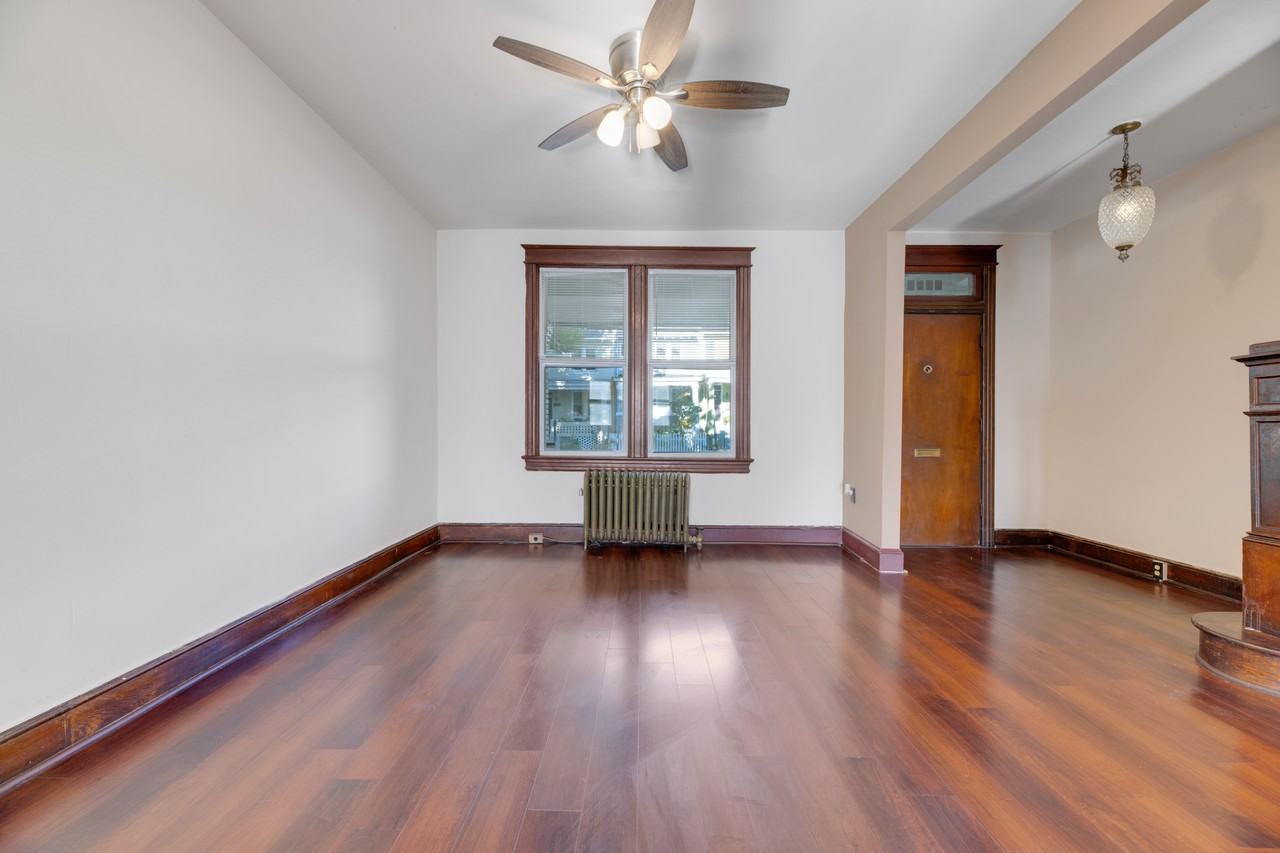 1409 Orren St Ne - Photo 2 of 31