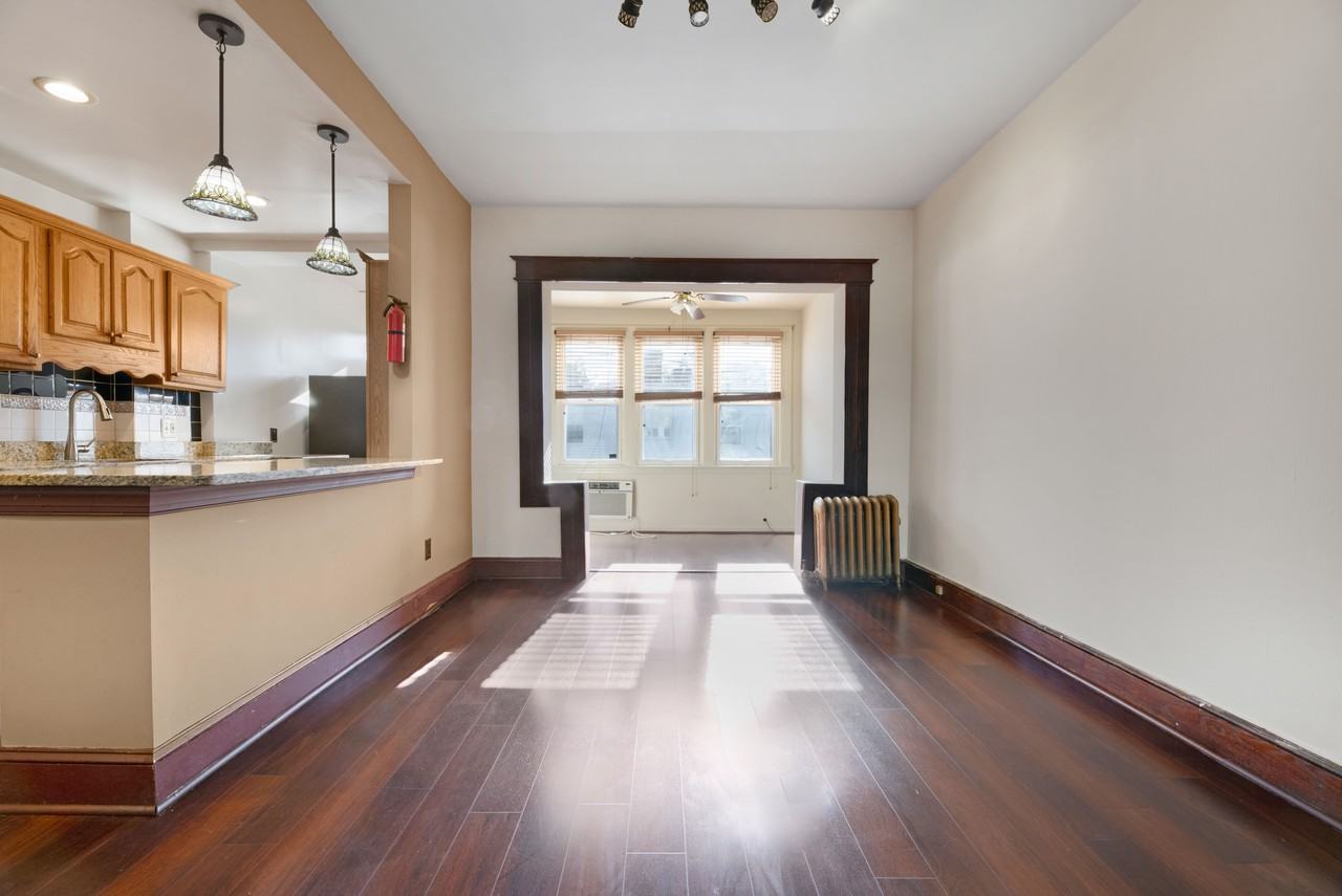 1409 Orren St Ne - Photo 5 of 31