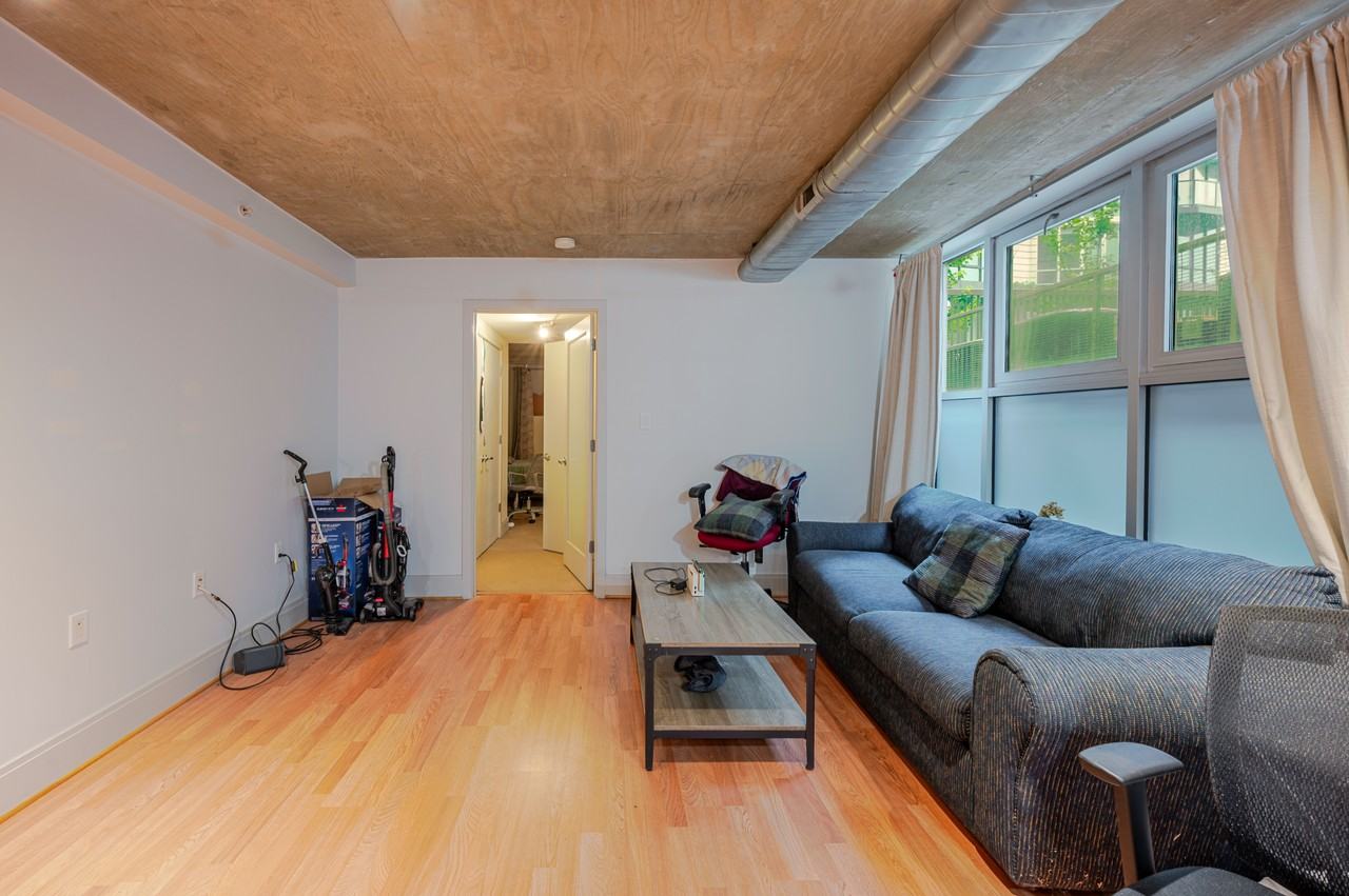 929 Florida Ave Nw #12 - Photo 3 of 28