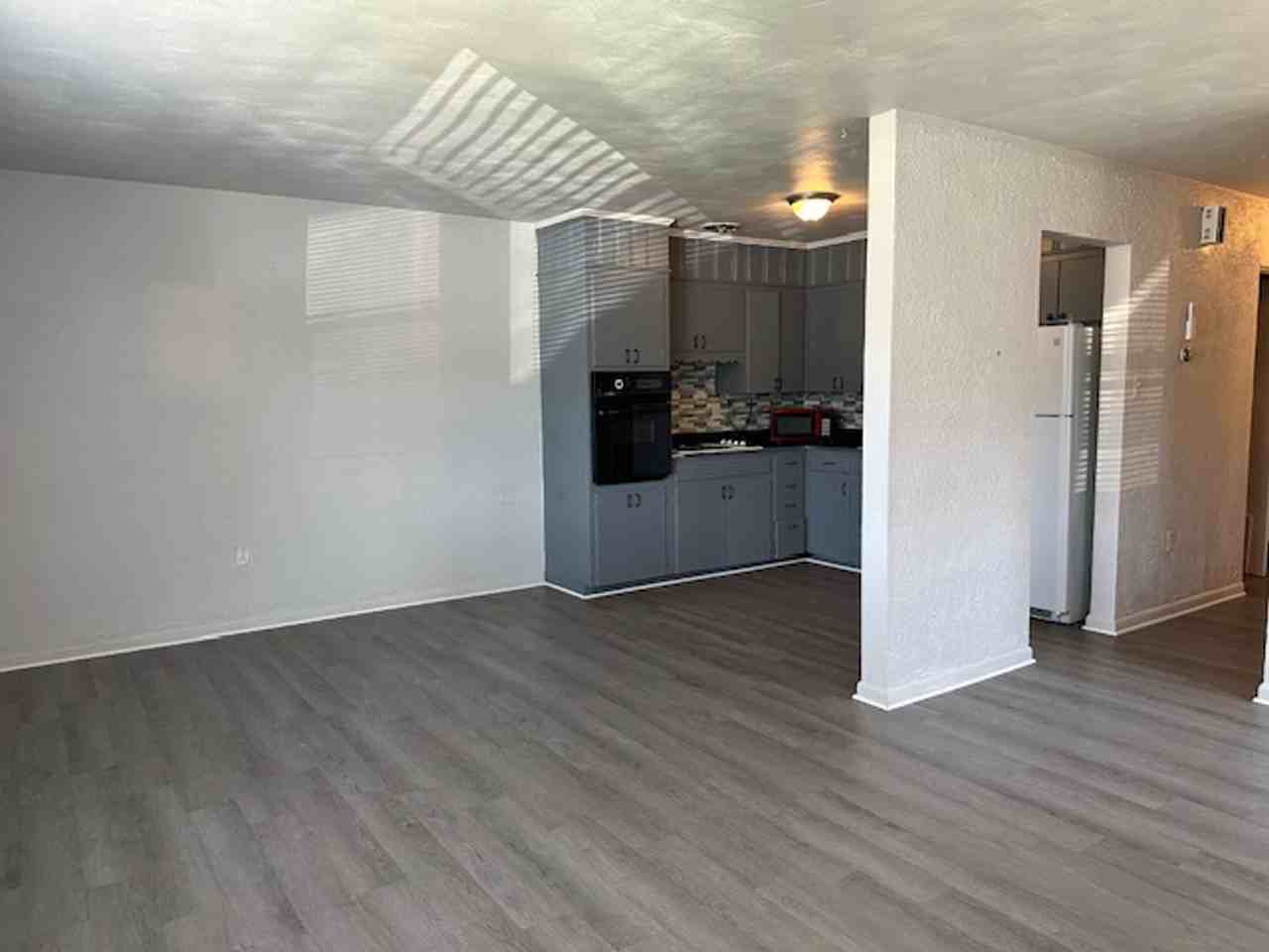 4 Boeing Rd #4A - Photo 4 of 10