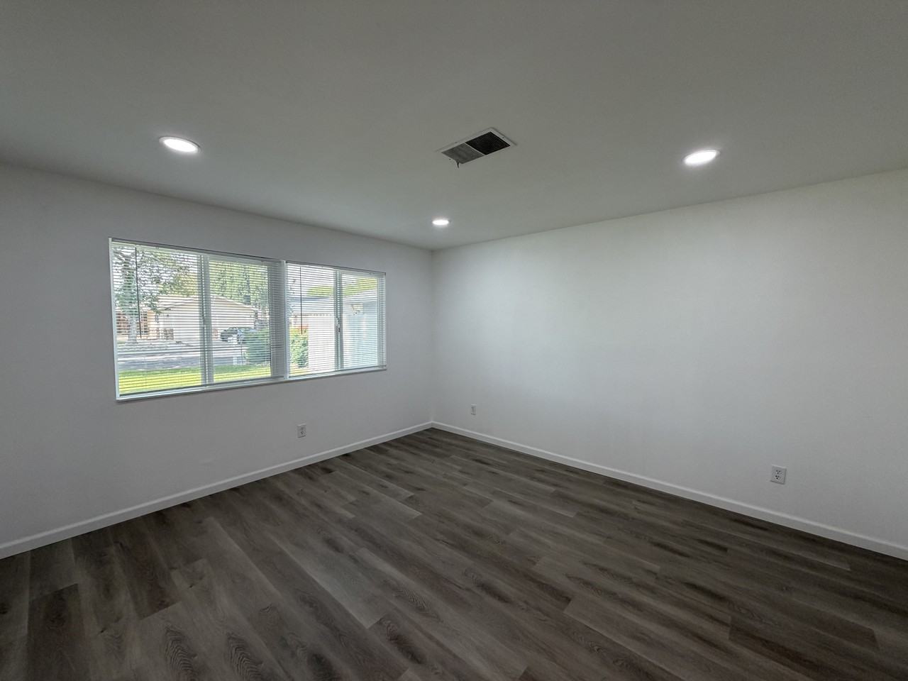 2616 Casita Dr #1 - Photo 4 of 18