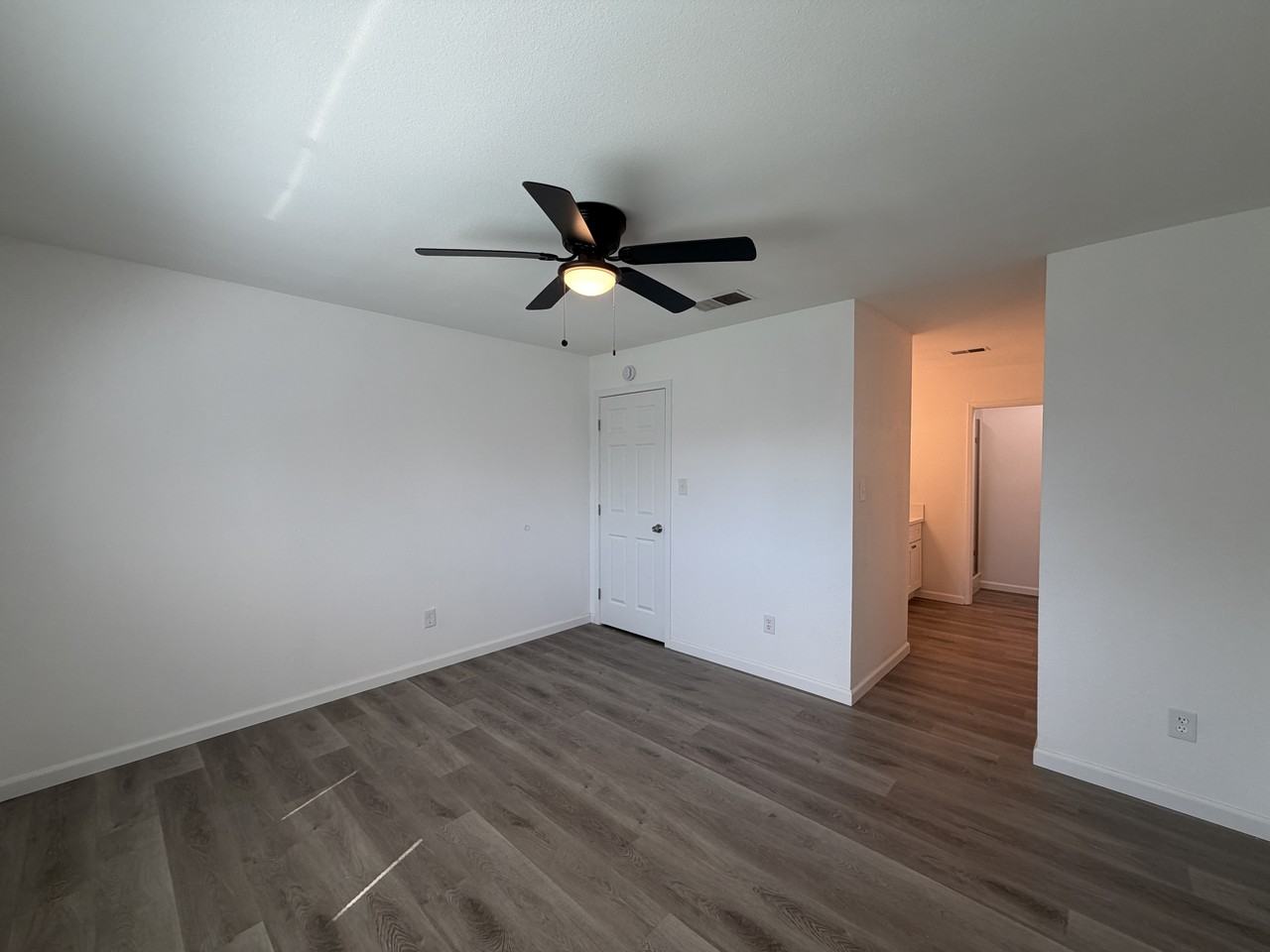 2616 Casita Dr #1 - Photo 7 of 18