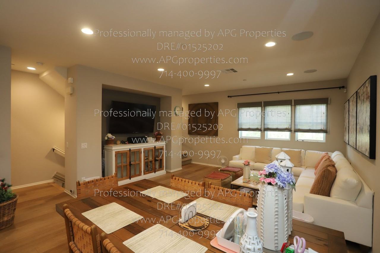 3320 W Mirano Dr - Photo 5 of 25