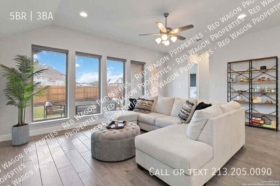 149 Red Oak Ln - Photo 3 of 16