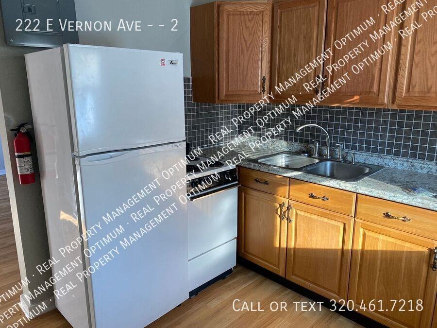 222 E Vernon Ave #2 - Photo 3 of 14