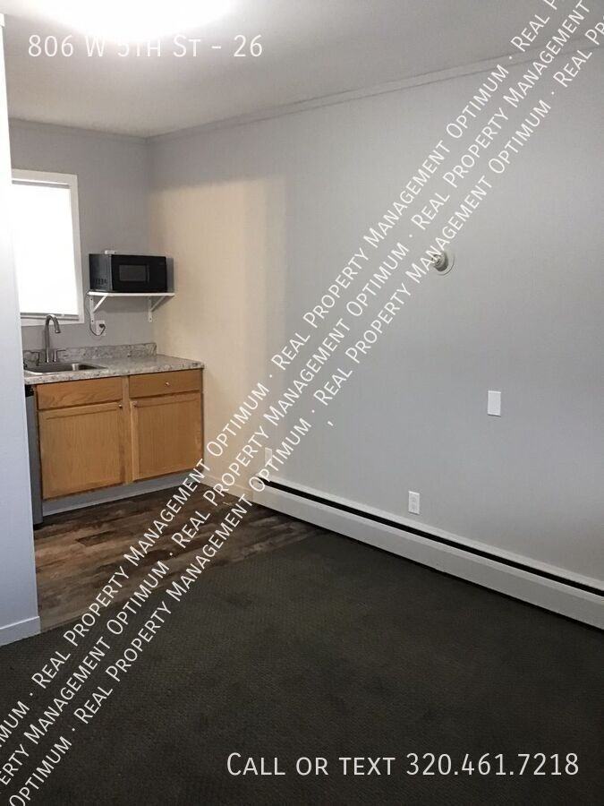 806 W 5th St #26 - Photo 2 of 12