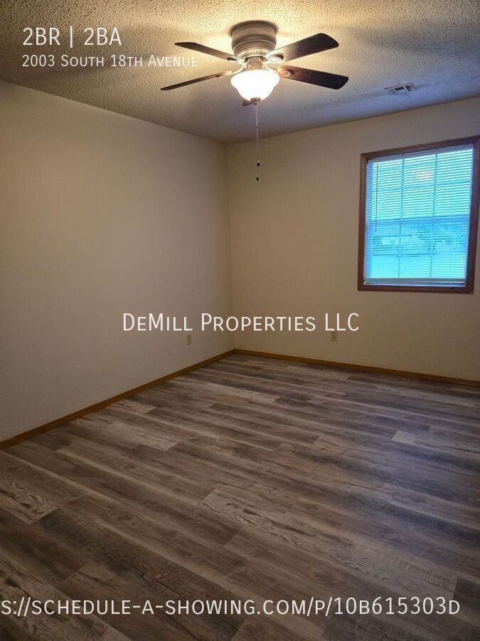 2003 S 18th Ave - Photo 6 of 11