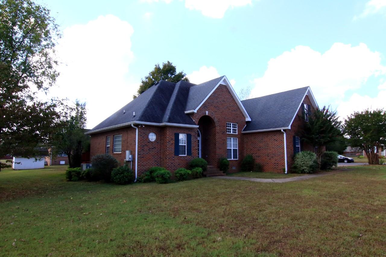 2123 Moonlite Ct - Photo 4 of 47