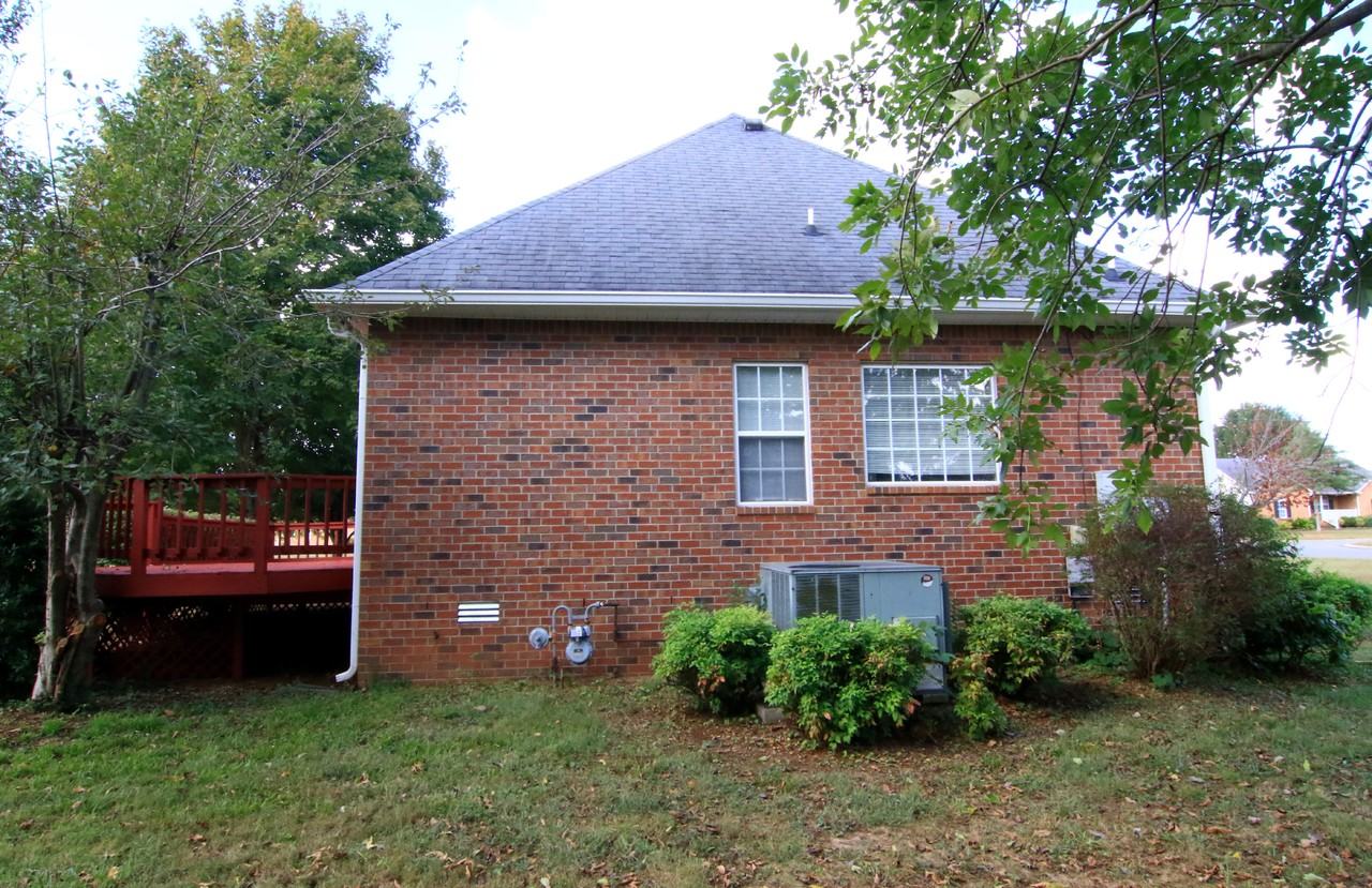 2123 Moonlite Ct - Photo 5 of 47
