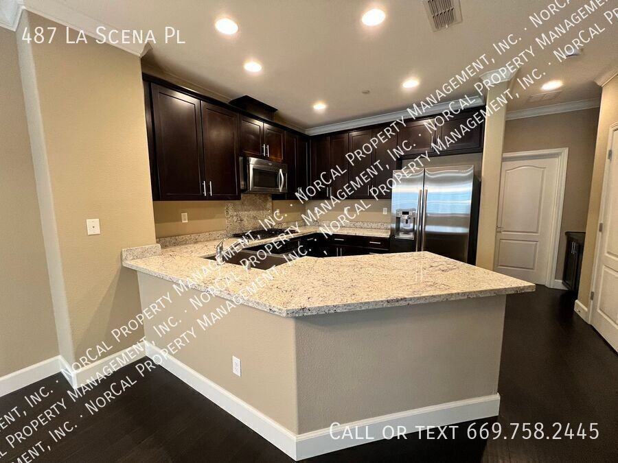 487 La Scena Pl - Photo 5 of 24