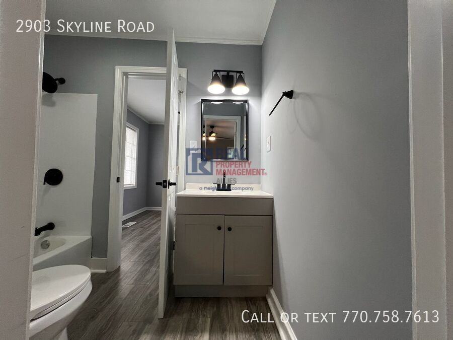 2903 Skyline Rd - Photo 6 of 9